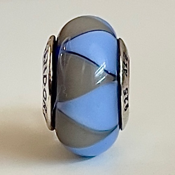 Pandora Captivating Blue Triangle Glass Murano Charm - Picture 1 of 6